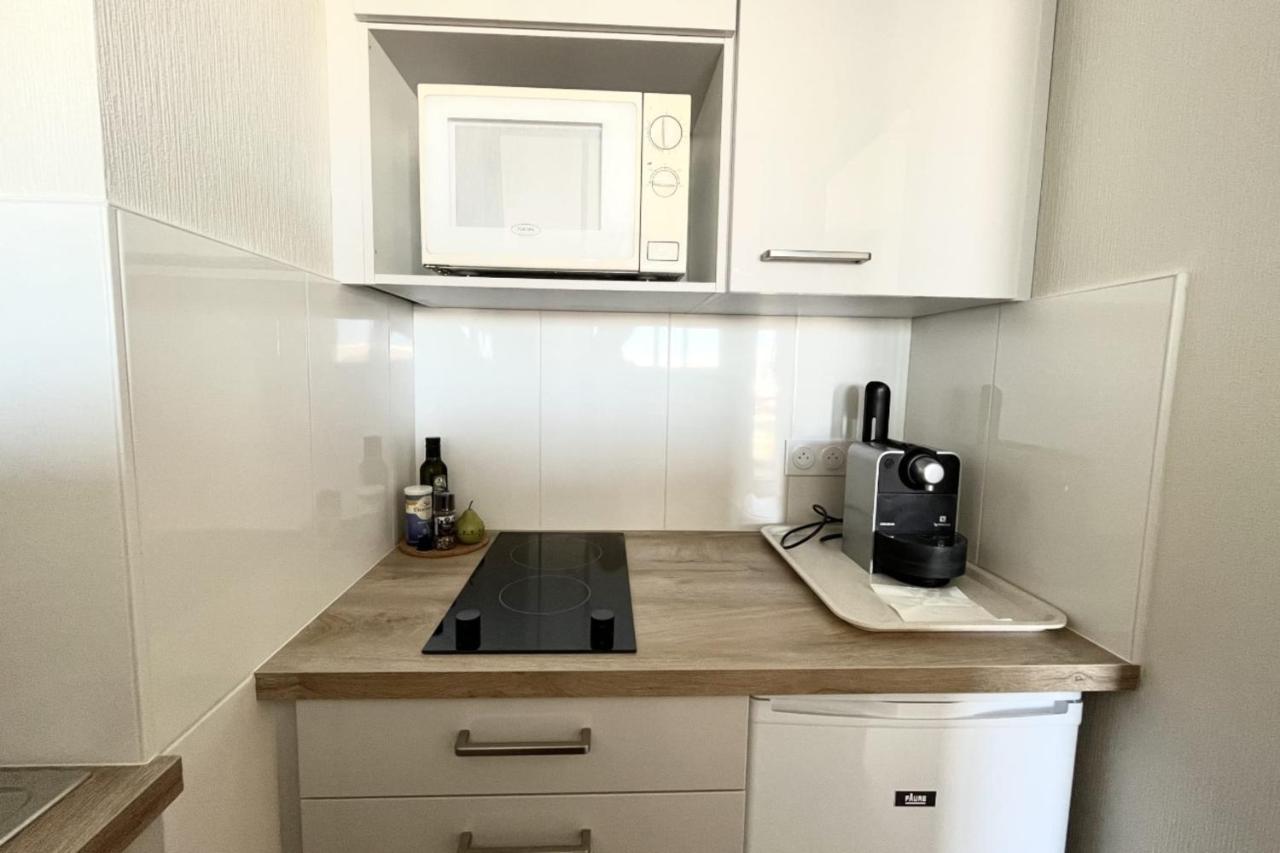 Pretty And Bright Studio With View On The Harbor Les Sables-dʼOlonne Екстериор снимка