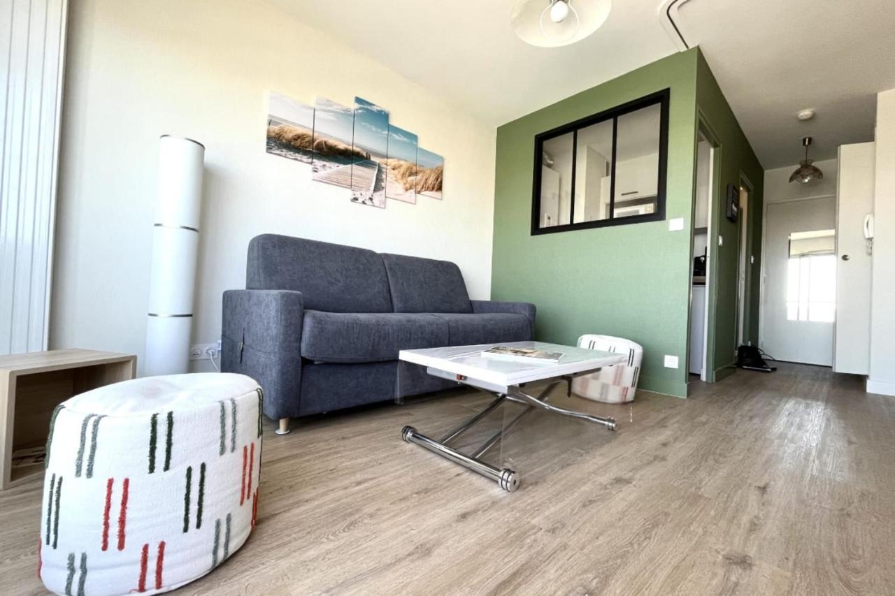 Pretty And Bright Studio With View On The Harbor Les Sables-dʼOlonne Екстериор снимка