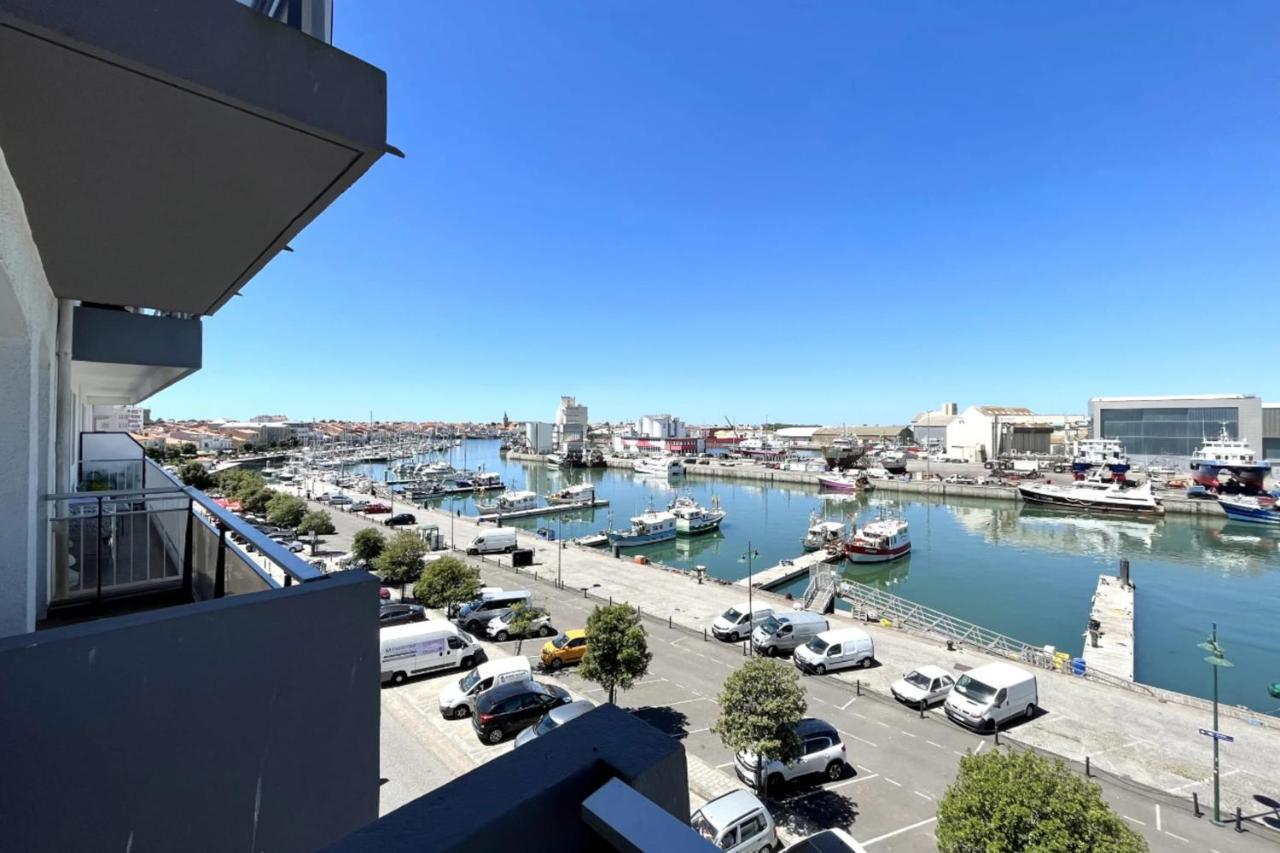 Pretty And Bright Studio With View On The Harbor Les Sables-dʼOlonne Екстериор снимка