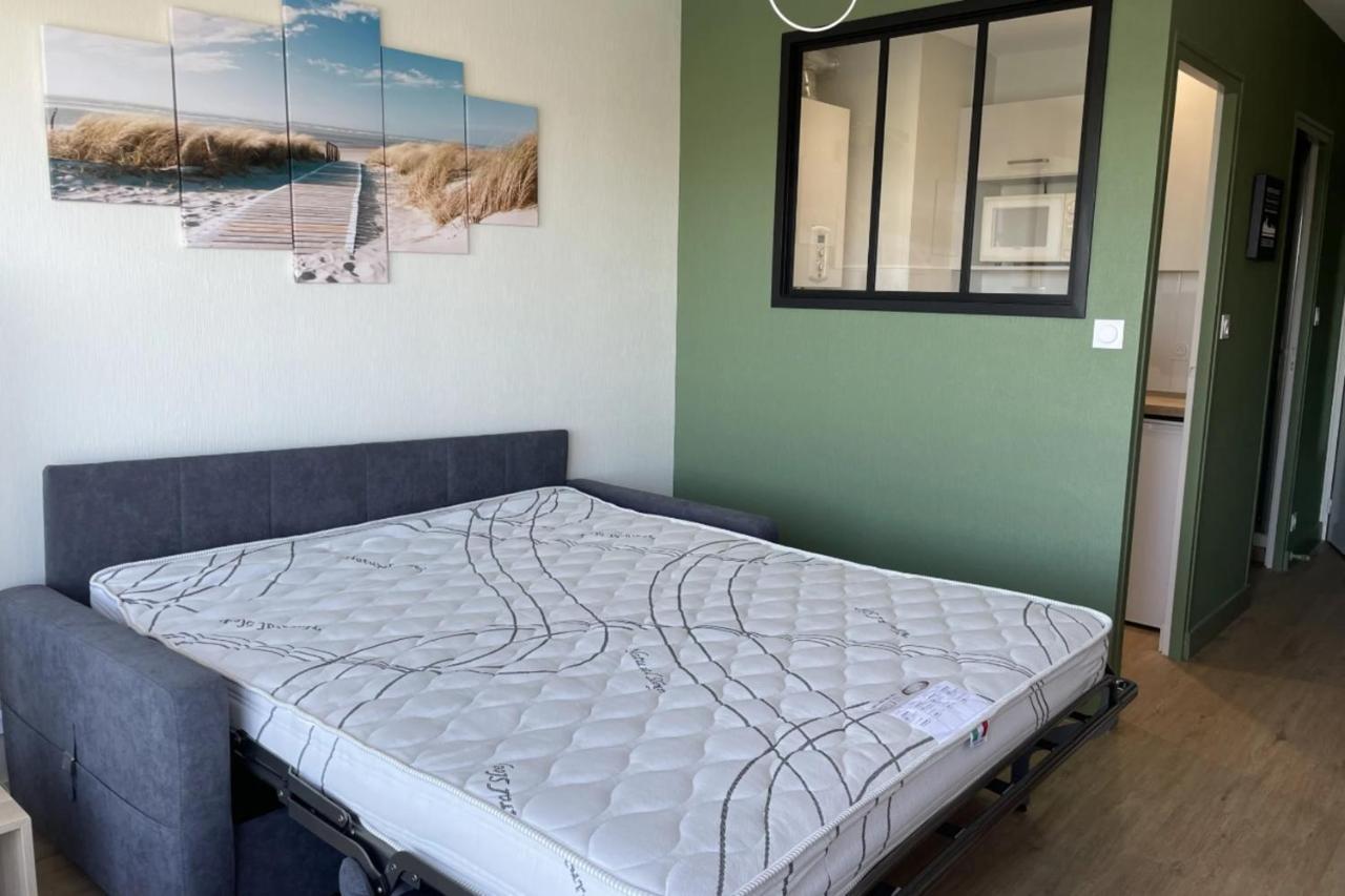 Pretty And Bright Studio With View On The Harbor Les Sables-dʼOlonne Екстериор снимка